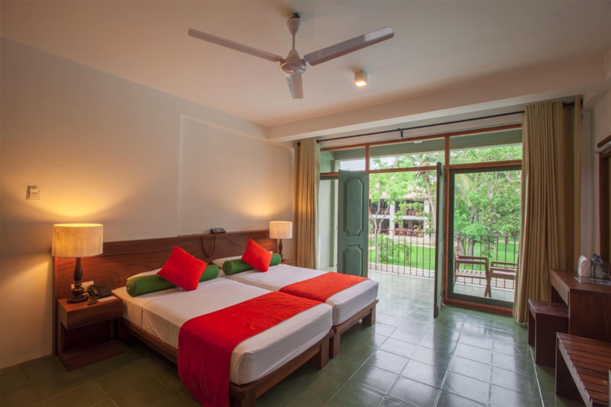 Fresco Water Villa Sigiriya Exterior photo