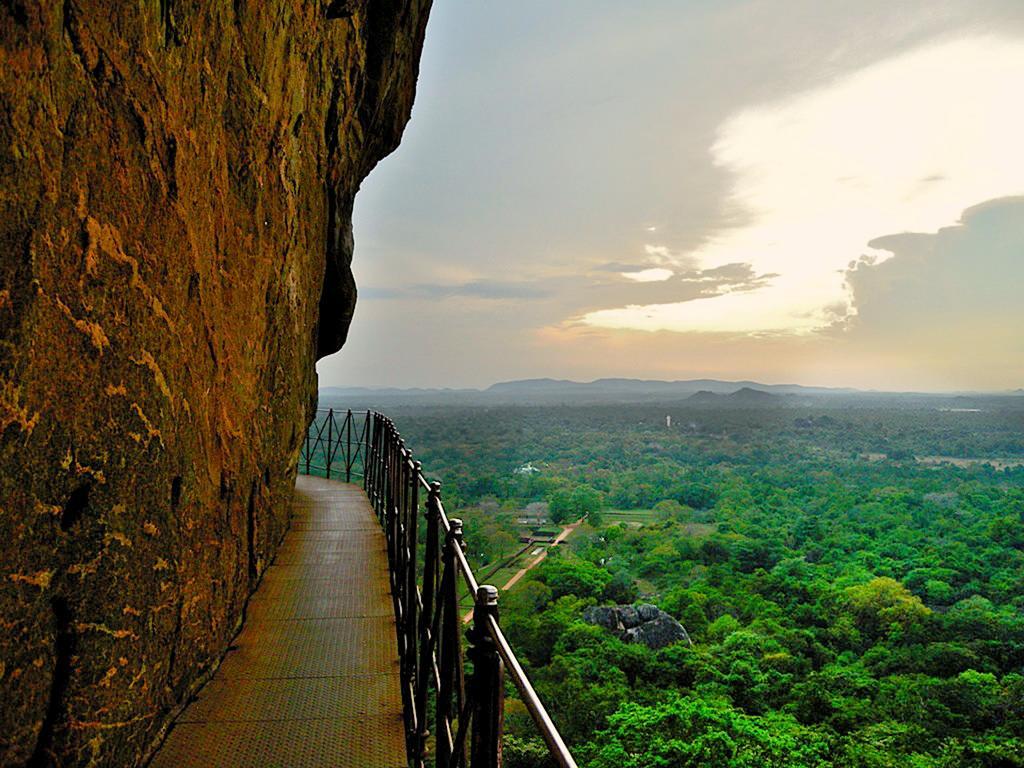 Fresco Water Villa Sigiriya Exterior photo