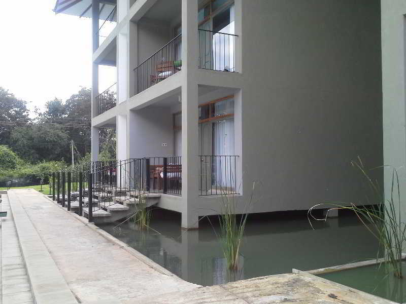 Fresco Water Villa Sigiriya Exterior photo